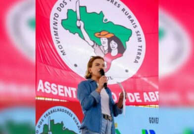 Lindbergh manda emendas para MST do Paraná, base eleitoral de Gleisi Lindbergh manda emendas para MST do Paraná, base eleitoral de Gleisi