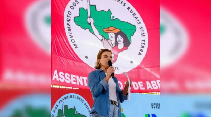 Lindbergh manda emendas para MST do Paraná, base eleitoral de Gleisi Lindbergh manda emendas para MST do Paraná, base eleitoral de Gleisi
