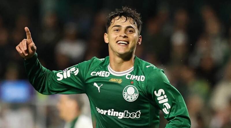 Com Palmeiras na liderança, 1º turno do Brasileirão chega ao fim Com Palmeiras na liderança, 1º turno do Brasileirão chega ao fim