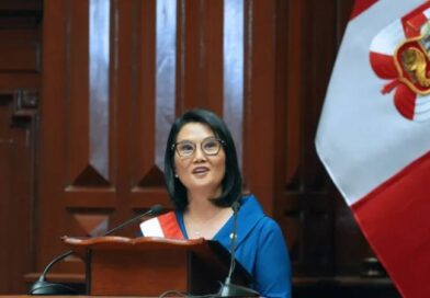 Fujimori assume presidência do Peru e discursa sobre combate ao crime organizado