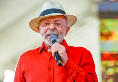 Lula critica ministros da Saúde do governo Bolsonaro: “Mequetrefes” Lula critica ministros da Saúde do governo Bolsonaro: “Mequetrefes”