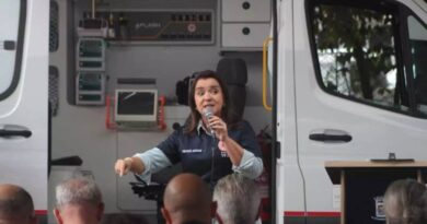 Após deixar viaturas paradas, a nova manobra de Adriane para manter locação de ambulâncias