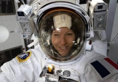 Astronauta Sophie Adenot é a 1ª francesa a fazer caminhada espacial