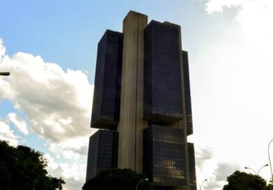 BC: Contas externas têm déficit de US$ 8,1 bilhões em julho