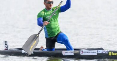 Isaquias Queiroz é campeão mundial no C1 500m na Polônia