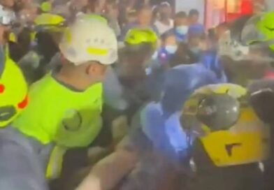 Terremoto: mulher é resgatada após 36 horas sob escombros na Colômbia