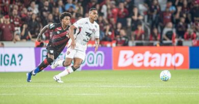 Athletico-PR x Vitória encerram ida das oitavas da Copa do Brasil