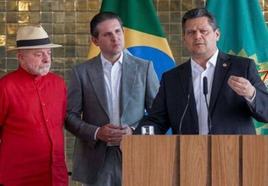 Mensagens sugerem que Motta negociou emenda em projeto para beneficiar Master