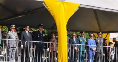 Após cancelar celebração de 26 de Agosto, Adriane não vai ao desfile da Independência