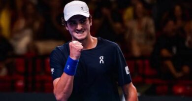 Copa Davis: João Fonseca vence suíço Stricker e abre vantagem para o Brasil