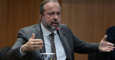 Mensagens de Vorcaro mostram encontros com Silveira e plano para Enel e Light