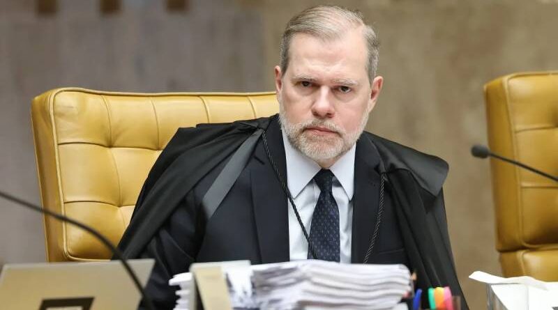 Decisão de Toffoli é alvo de críticas de ala do TSE 