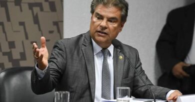 Apesar da pressão, Comissão de Inteligência avalia data de reunião sobre PF