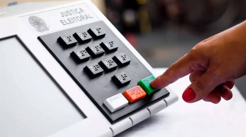 Eleitores com deficiência podem pedir transporte gratuito até segunda-feira