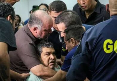 Servidor da prefeitura cria tumulto, impede fala de secretário e Papy vê “sabotagem” de Adriane