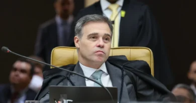 Mendonça diz a Lula e Flávio que TSE não fiscaliza desafio feito em debate