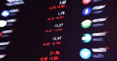 Ibovespa cai pela 4ª sessão e fica abaixo dos 170 mil pontos; dólar sobe