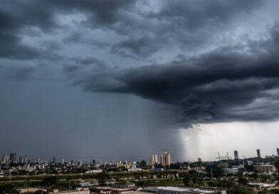 Chuva de até 80 mm ameaça 6 estados do Brasil com ventos de até 70 km/h antes de massa de ar frio trazer temperaturas próximas de 0°C e risco de geada