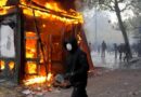 Polícia proíbe manifestações em partes de Paris, incluindo o Louvre