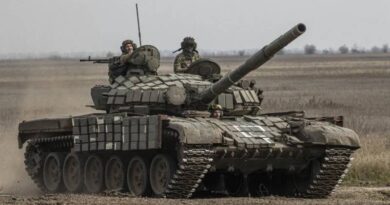 Rússia e Ucrânia trocam ataques neste sábado e deixam ao menos 2 mortos