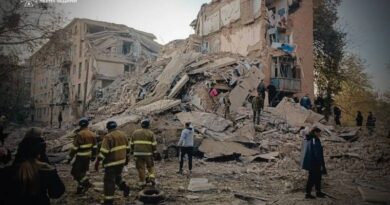 Ataque russo à Ucrânia deixa 11 mortos e drone de Kiev atinge petroleiro