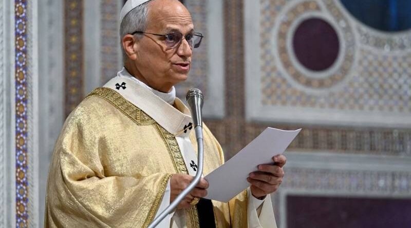 Papa Leão XIV será internado nesta terça para retirada de nódulo