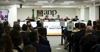 Leilão da ANP arrecada R$ 3 bilhões com a venda de 49 blocos