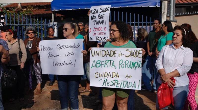 Moradores propõem reformar USF Vila Corumbá com as próprias mãos para Adriane não fechar